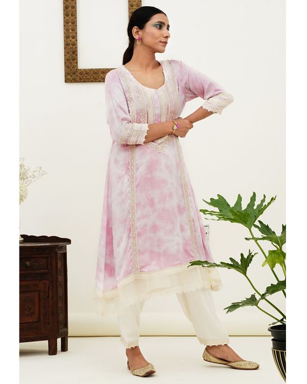 Pink tie and die lace kurta and off white pants - set of two 3
