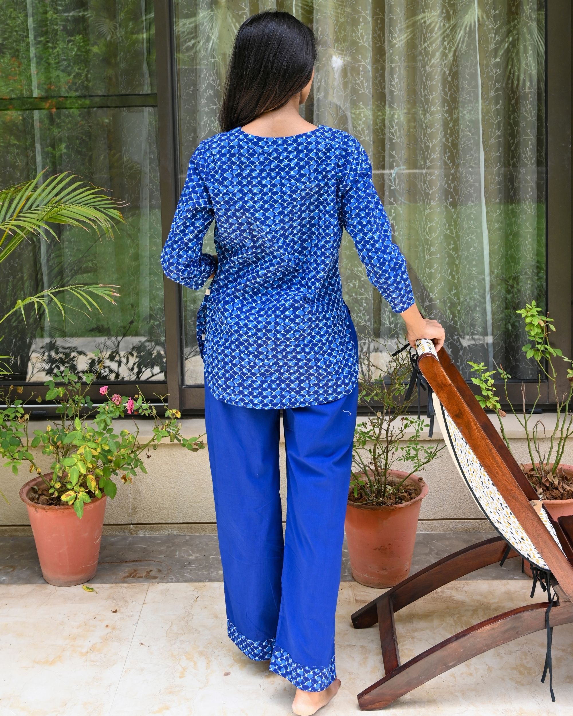 Royal blue printed top with pants - set of two