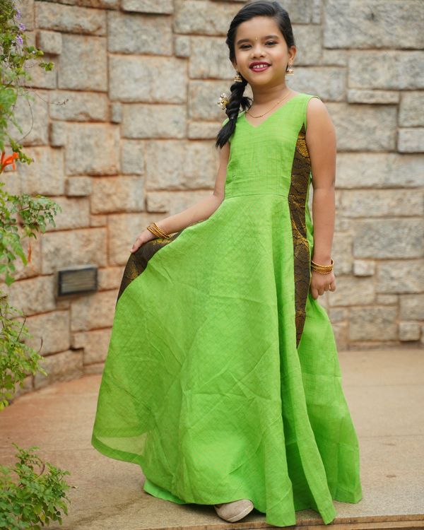 Leaf green sungudi cotton dress 2