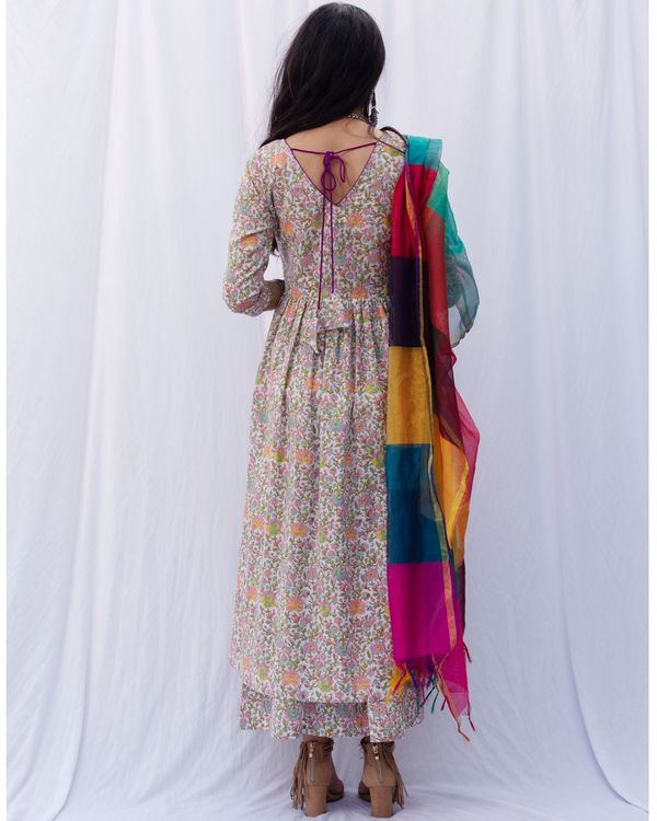 Multi-colour floral pintuck kurta and pants with pure chanderi multi-colour duppatta - set of two 1