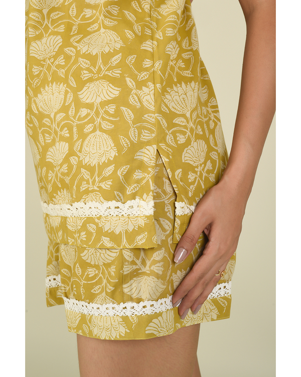 Ochre yellow floral printed top-shorts loungewear set- set of two 8