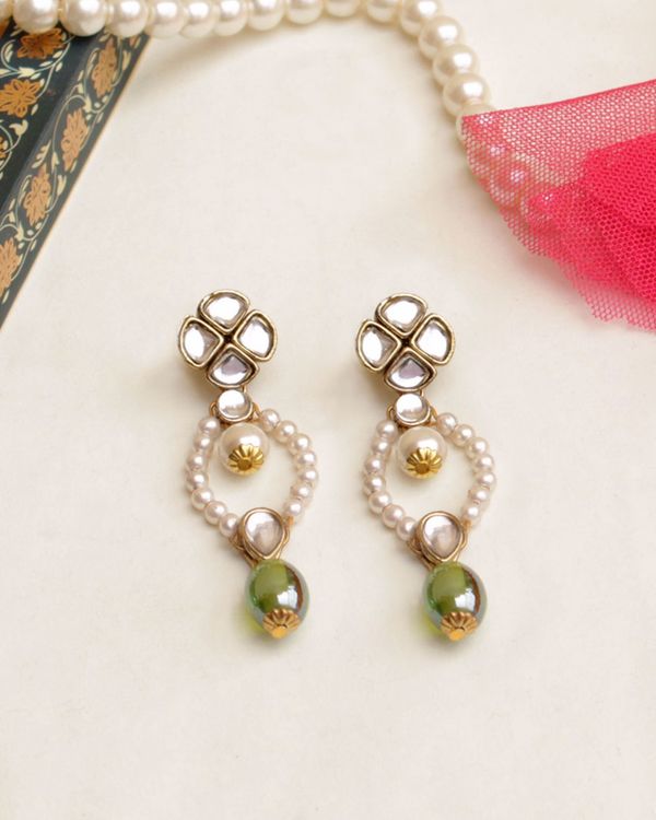 Kundan and pearl loop tiered neckpiece with earrings - set of two 1