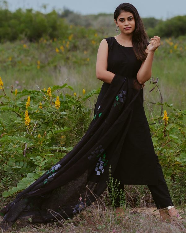 Black dupion kurta and pants with hand painted dupatta - set of two 2