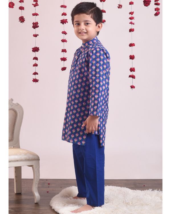 Royal blue lotus printed kurta with pants - set of two 2