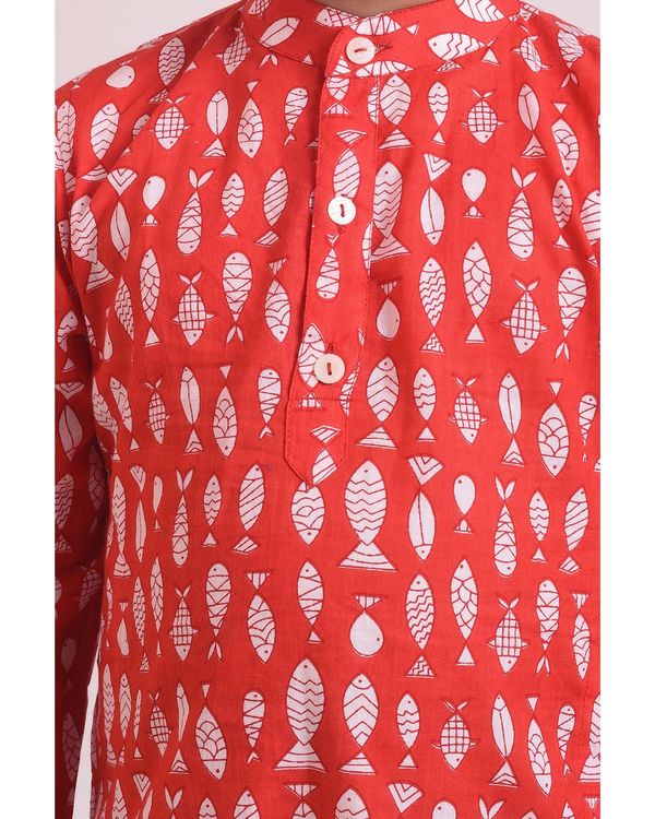 Red fish printed kurta with pants - set of two 3