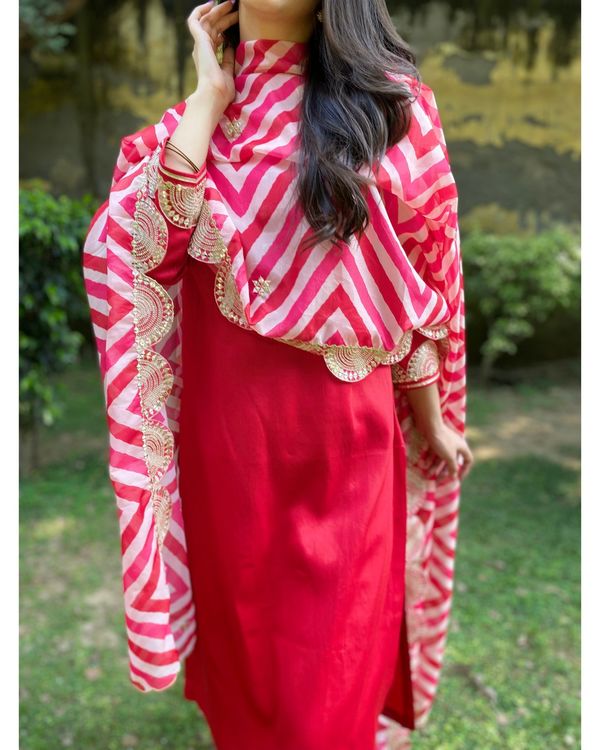 Red cotton silk kurta and pants with zig zag printed dupatta - set of three 2