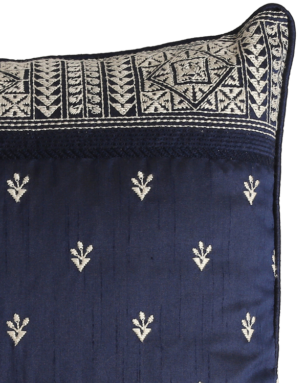Kantha embroidered navy blue cushion cover 2