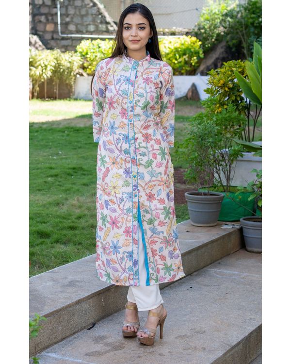 Off white floral kurta with pants and dupatta - set of three 2