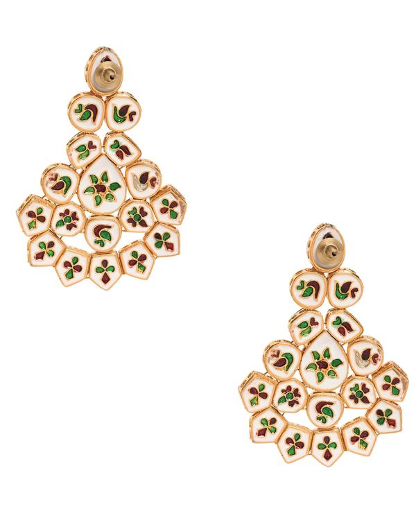 Kundan studded earrings with red stone 1