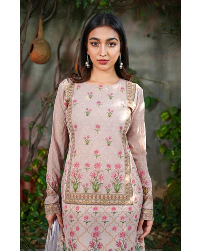 Banarsi Pink Desi Outfit  Desi Consignment Attire - DCxAsra