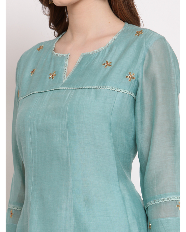 Jade hand embroidered chanderi kurta 3