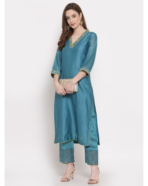 Blue hand embroidered chanderi kurta 2
