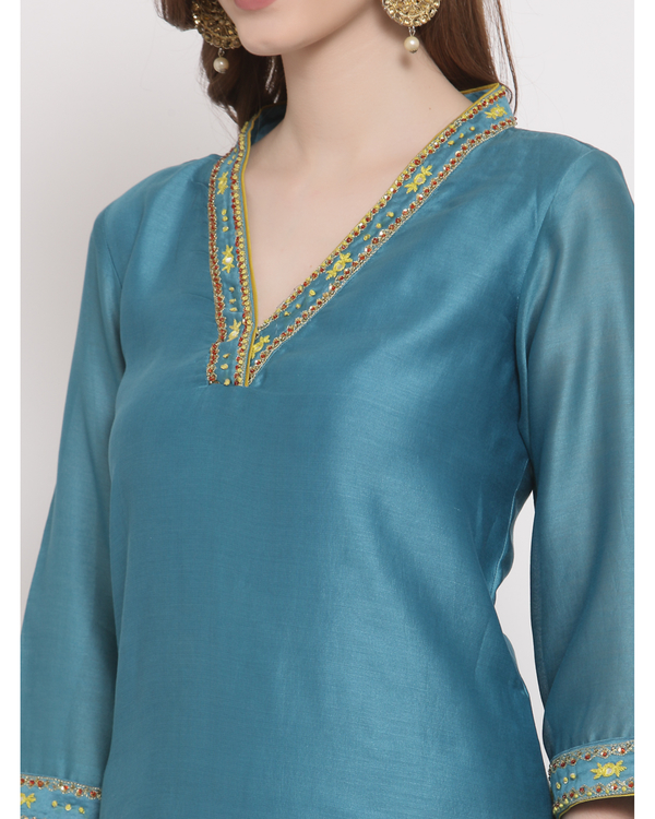 Blue hand embroidered chanderi kurta 3
