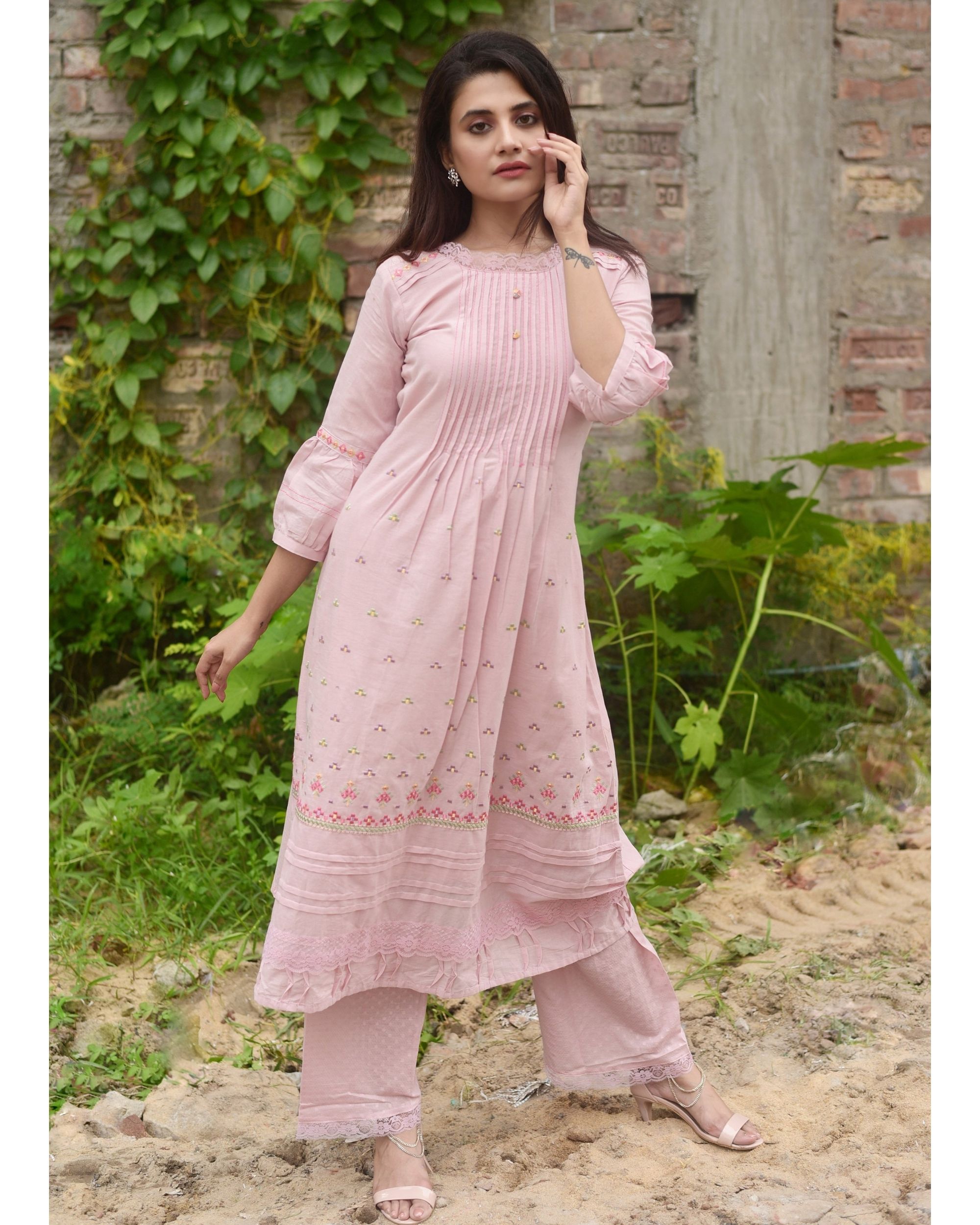 Designer Peachy Pink Georgette Ready to Wear Trouser Kurta Set OM01 –  Ethnic's By Anvi Creations