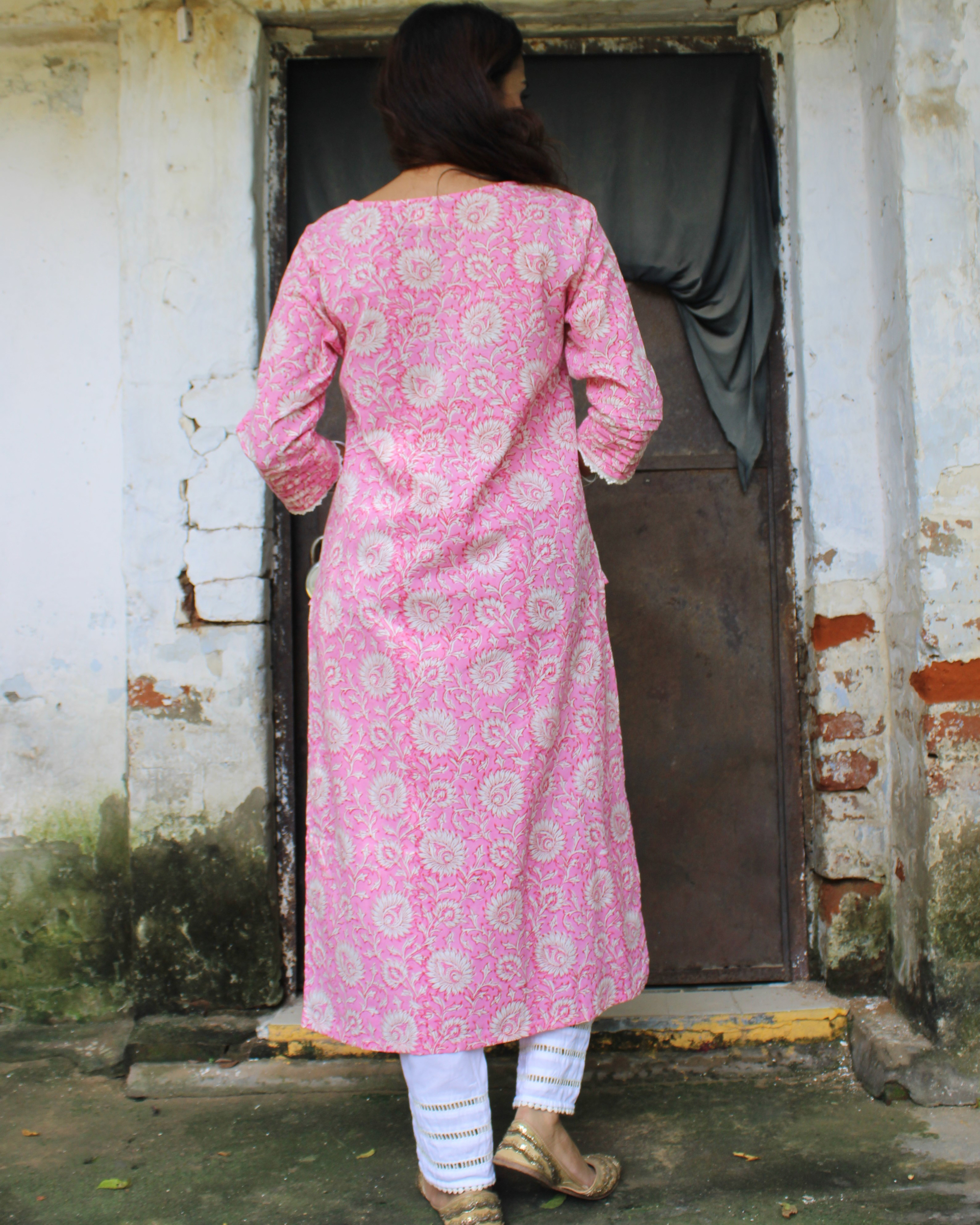 Buy Pastel Pink Hand Block Printed Cotton Kurta with Pants- Set of 2, SHA21MAR120/SHA21MAR