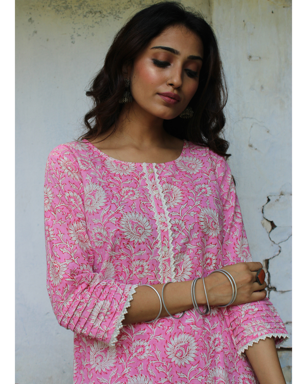 Pink hand block printed kurta and pants set - set of two 3