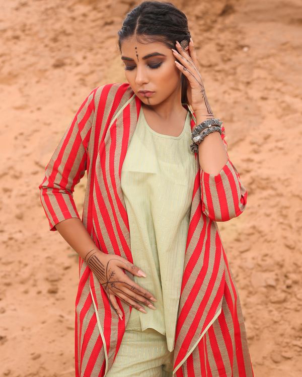 Top with pants and red striped cape - set of three 3