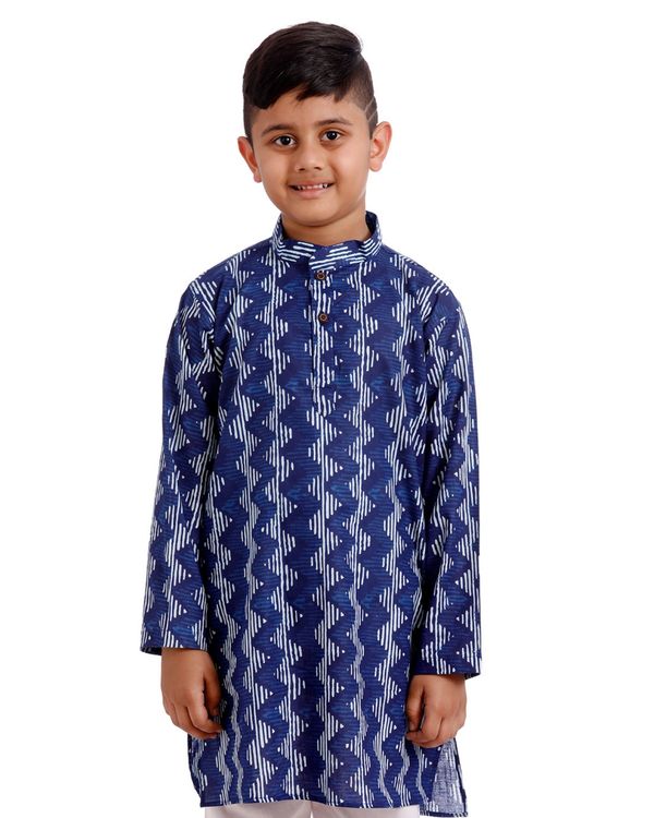 Blue and white zig-zag printed kurta pyjama - set of two 3