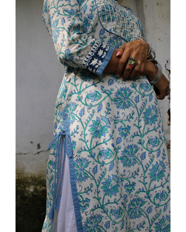 Blue hand block printed straight kurta 2
