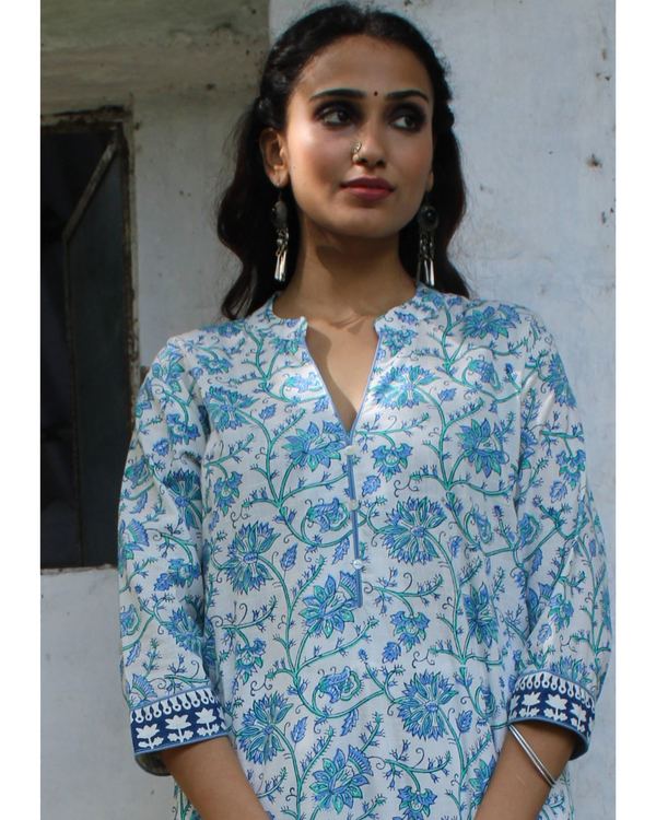 Blue hand block printed collared kurta 3
