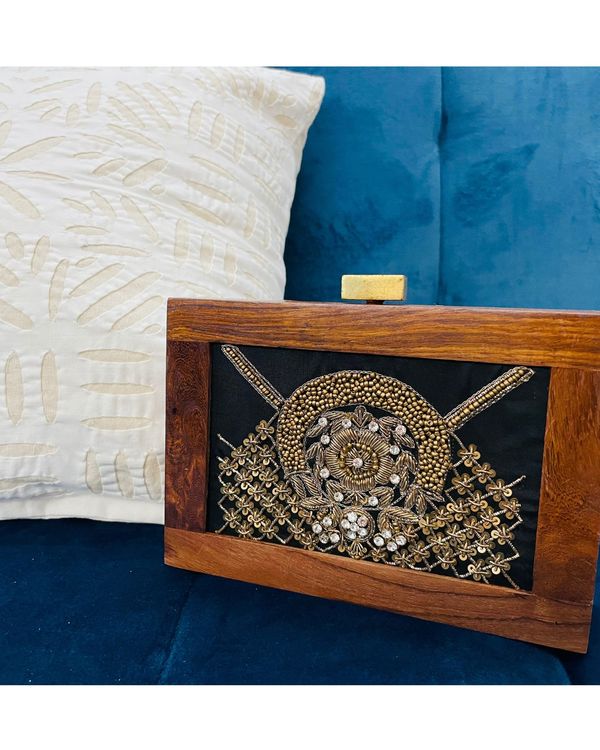 Golden embroidered wooden clutch with chain strap 1