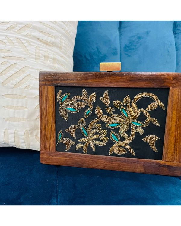 Golden and green embroidered wooden clutch with chain strap 1