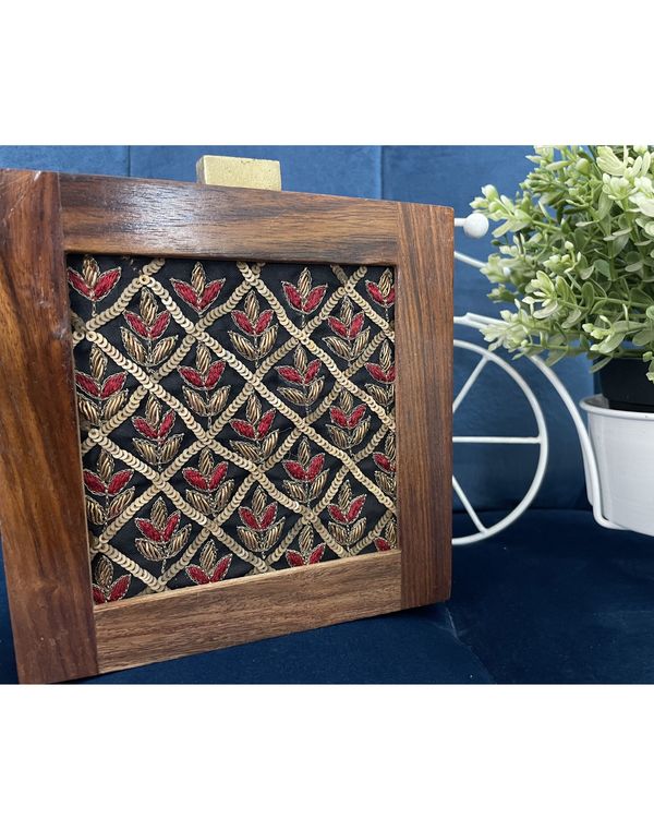 Golden and red flower embroidered wooden clutch with chain strap 1