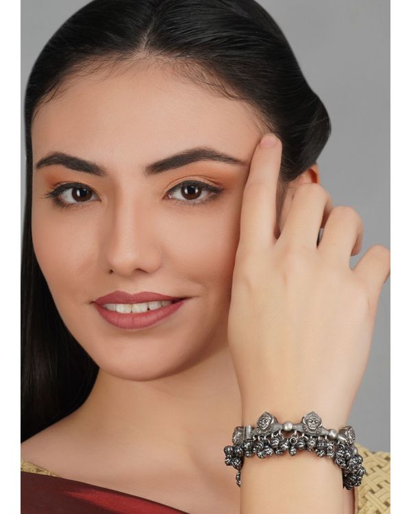 Ghunghroo pattern brass bangle 1