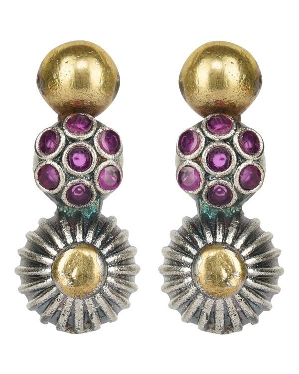 Dual tone triple layered neckpiece with earrings - set of two 3