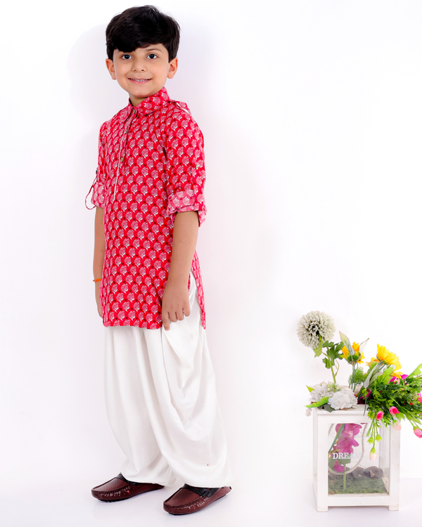 Red block printed kurta-pyjama set - set of two 2