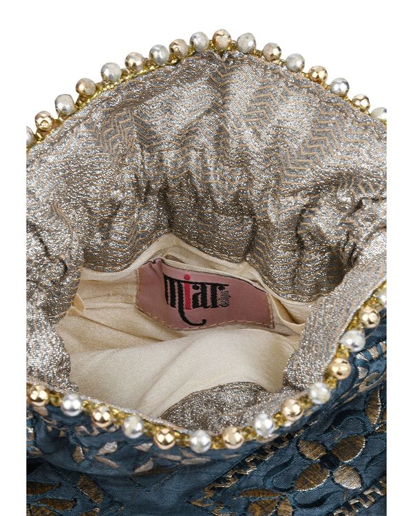 Blue frill potli 4