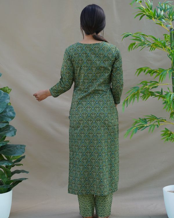 Pintucked yoke block printed green kurta and trouser with dupatta - Set of three 1