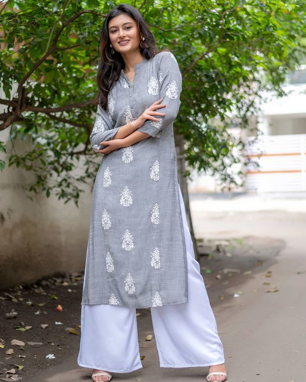 Grey kurta with white thread embroidered motifs and palazzo - set of two 3