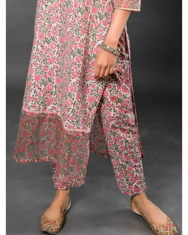 Dusty rose pink block printed kurta set with stole  set of three 1