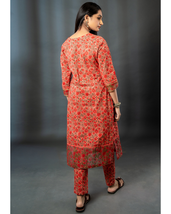 Mulberry block printed kurta set with stole set of three 2