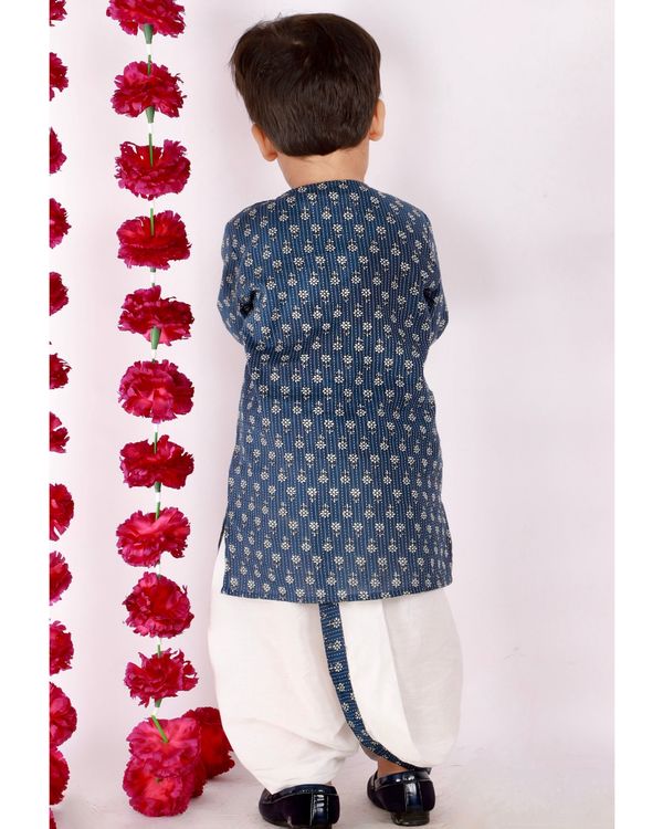 Indigo and white floral kantha embroidered kurta with dhoti - set of two 1