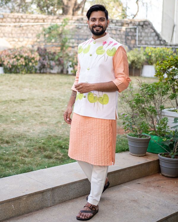 White organza hand-painted jacket with peach pintuck kurta - set of two 3