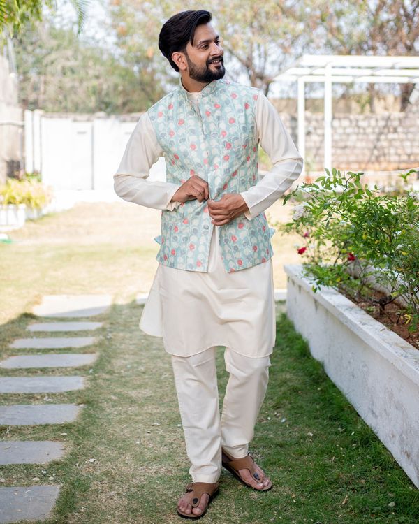Dull blue and white floral printed jacket with off-white kurta and pyjama - set of three 3