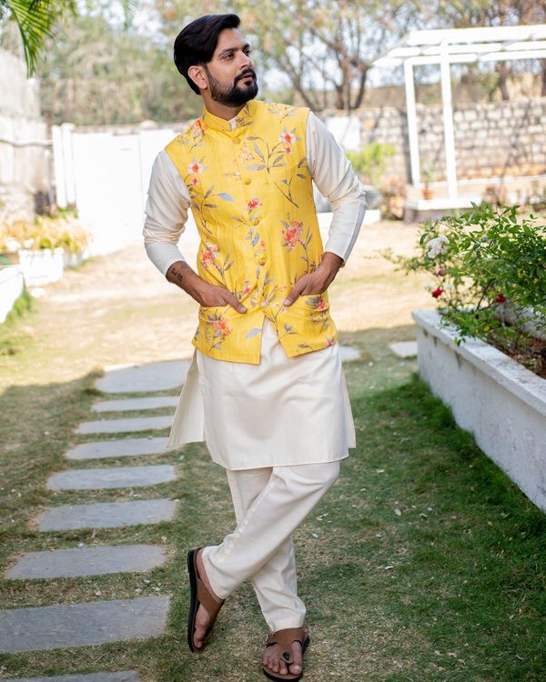 Yellow and red floral printed striped jacket with off-white kurta and pyjama - set of three 3