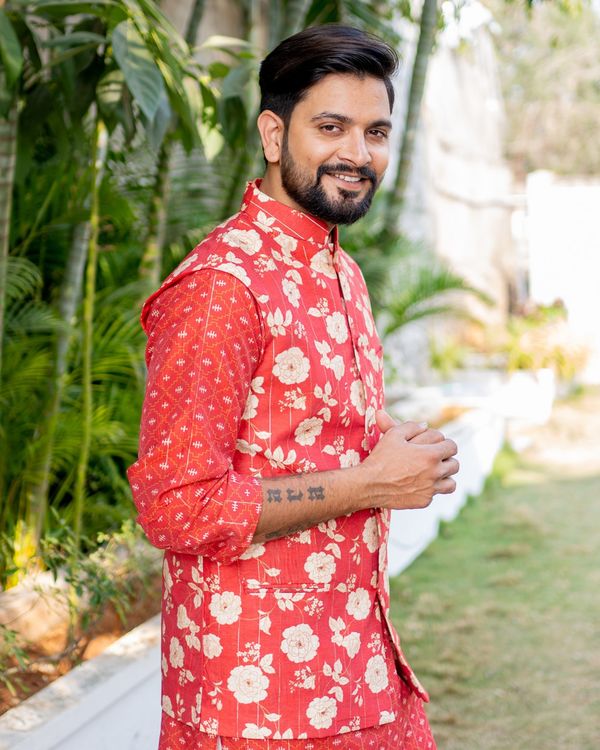 Red and white floral printed jacket with red chanderi kurta and beige pyjama - set of three 1