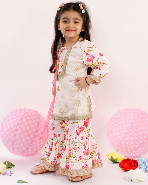 White and red floral embroidered kurta with printed sharara and dupatta - set of three 2
