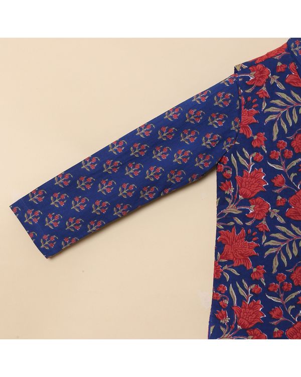 Blue and red floral boota printed kurta pjyama set - set of three 1