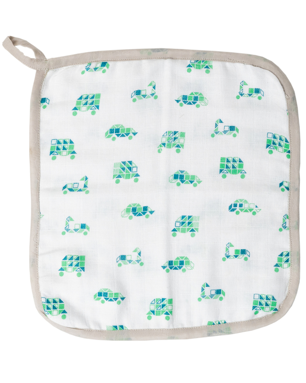 White and green muslin reusable square wipes - set of two 4