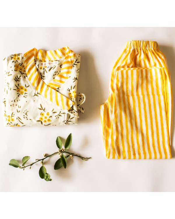 Yellow floral pyjama set - set of two 2