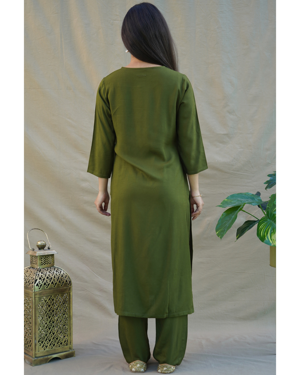 Solid olive green kurta set set of two by Half Full Half Empty The
