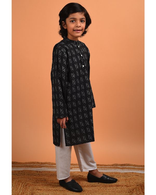 Black and white kantha embroidered kurta with pyjama - set of two 2