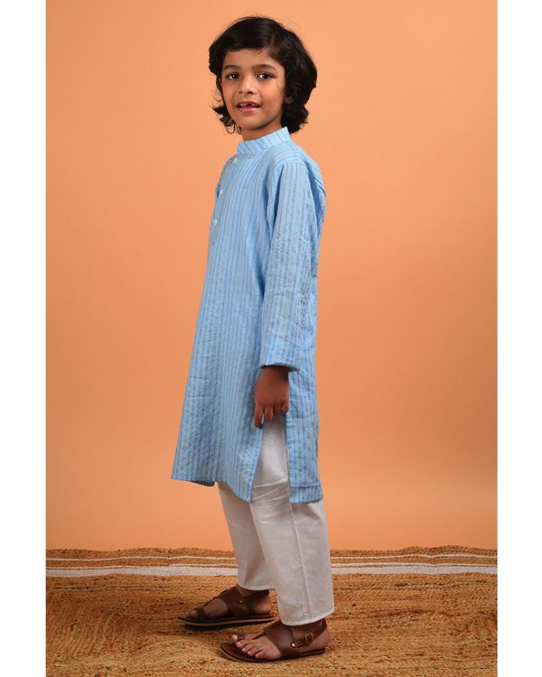 Sky blue kantha embroidered kurta with pyjama - set of two 2