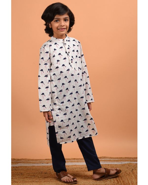 White and navy blue flamingo printed kurta with pyjama - set of two 2