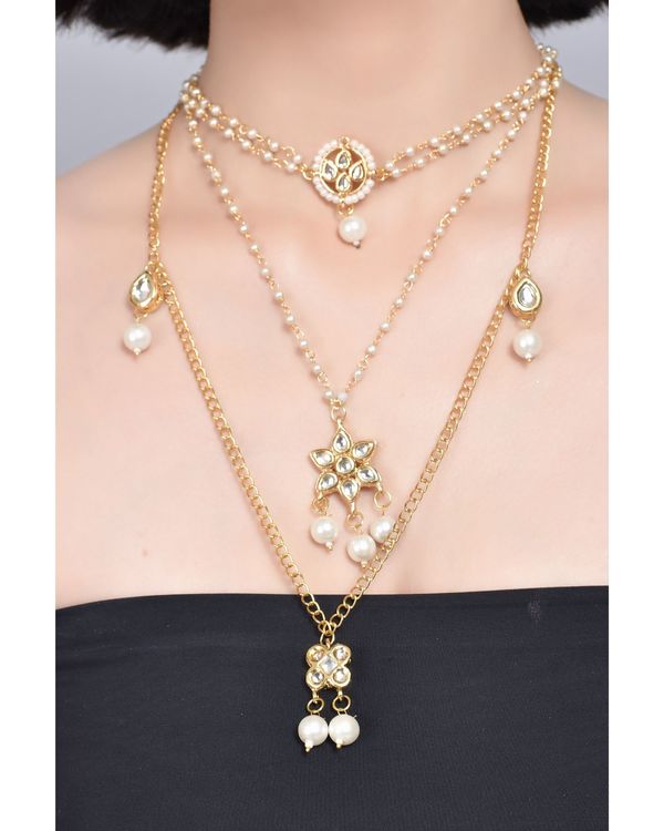 Multilayered pearl beaded kundan embellished necklace teamed with choker 2