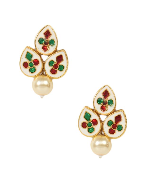 Kundan stud earrings with pearls 1